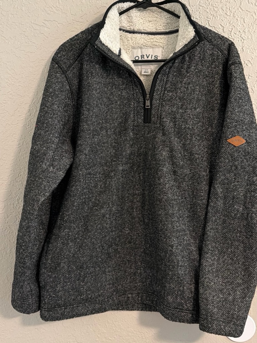 Orvis Men’s Charcoal Quarter-Zip Sherpa-Lined Sweater medium